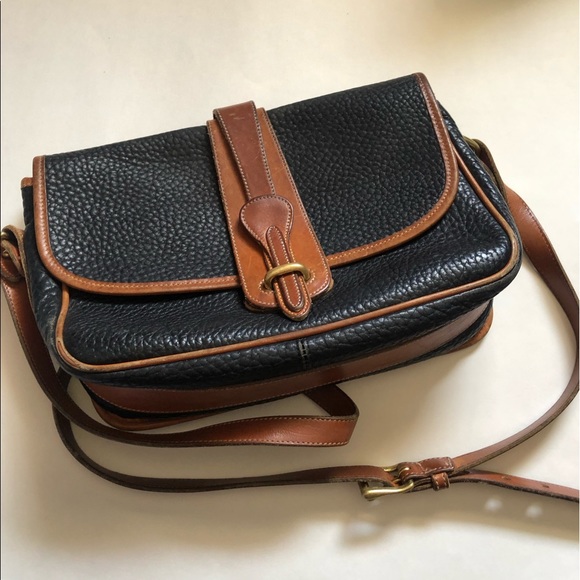 SALE Dooney & Bourke Purse - Picture 2 of 15